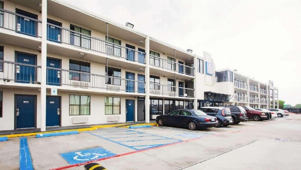 Motel 6 Houston, TX - Medical Center - NRG Stadium image 10